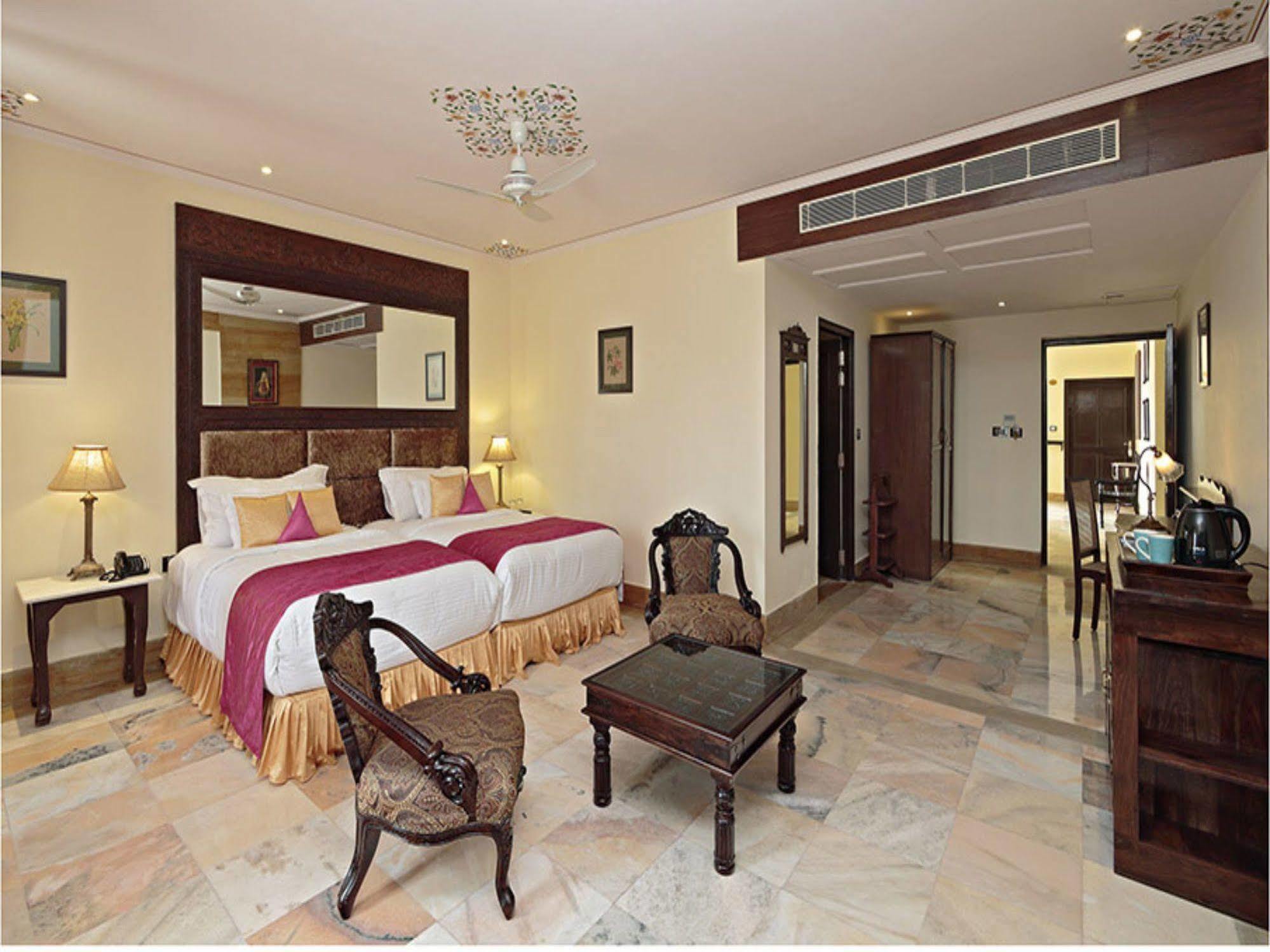 ทาไลบาห์ พาเลซ Hotel Amer ภายนอก รูปภาพ