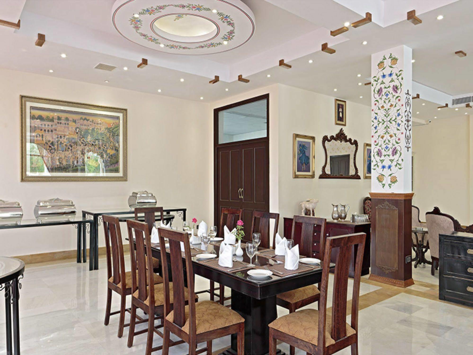 ทาไลบาห์ พาเลซ Hotel Amer ภายนอก รูปภาพ