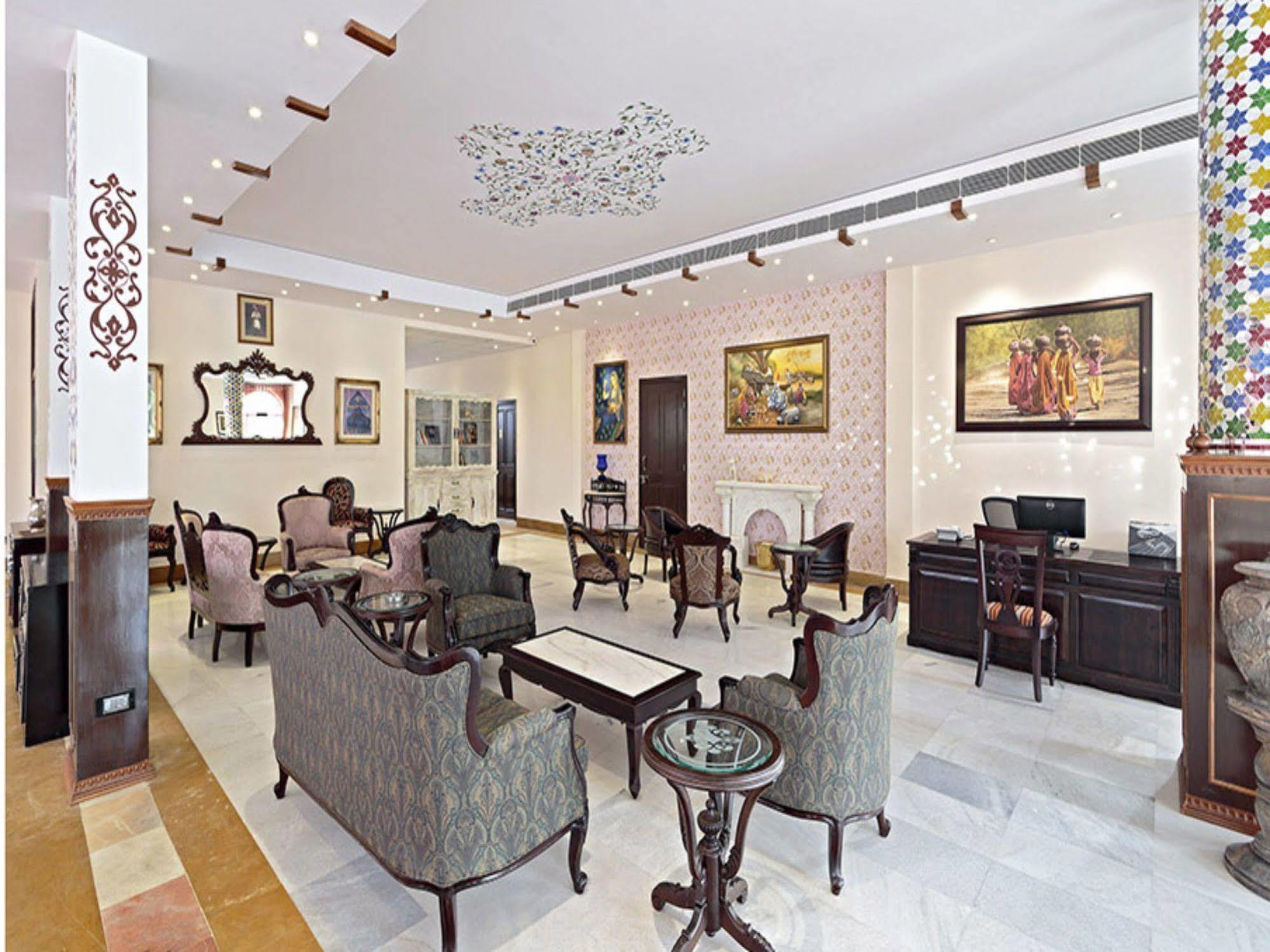 ทาไลบาห์ พาเลซ Hotel Amer ภายนอก รูปภาพ