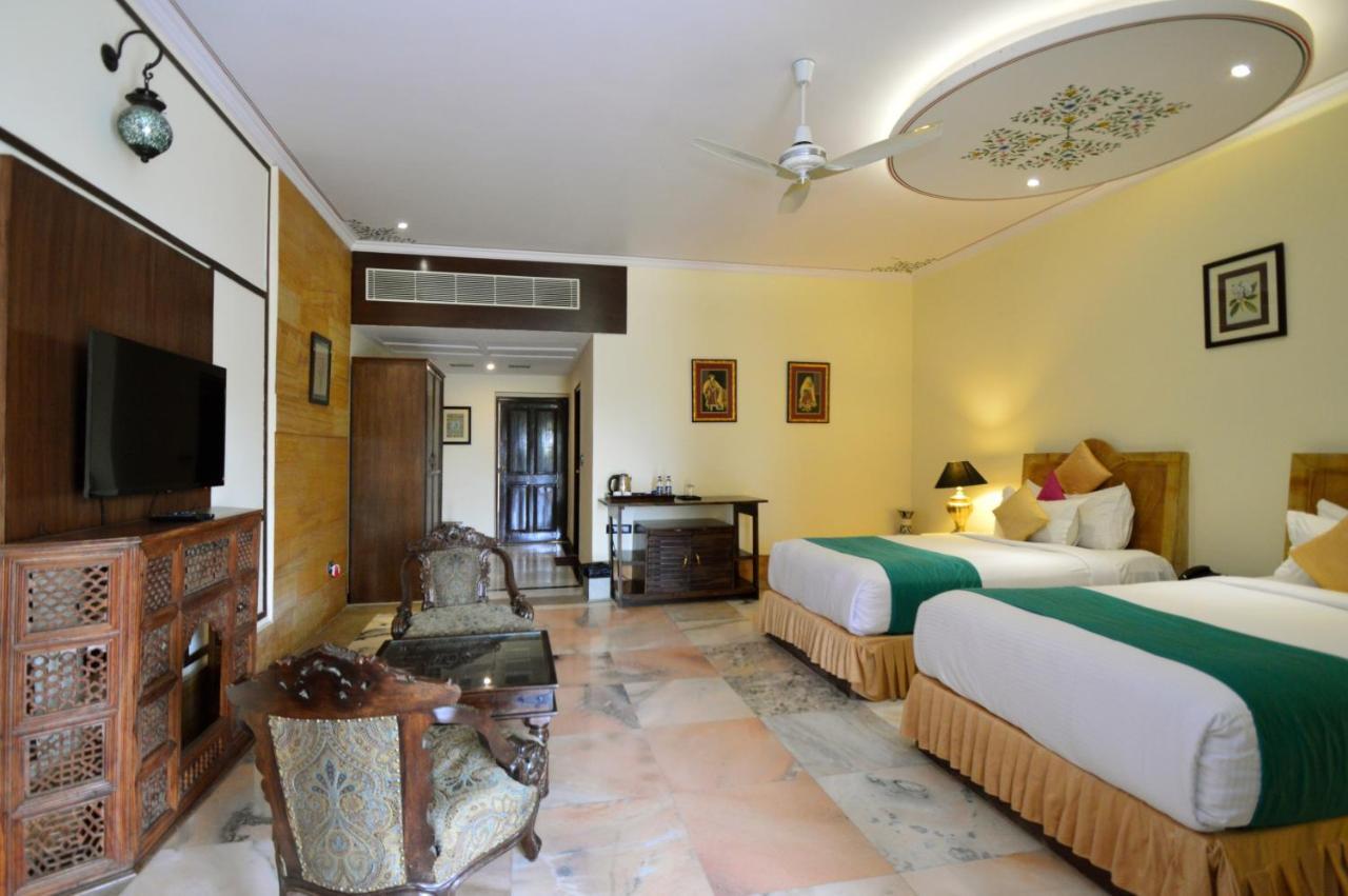 ทาไลบาห์ พาเลซ Hotel Amer ภายนอก รูปภาพ