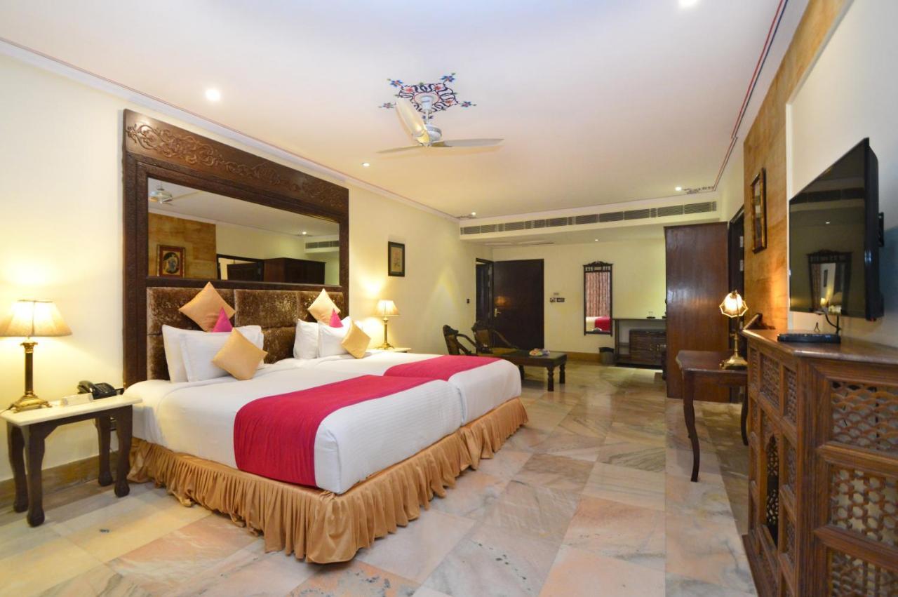 ทาไลบาห์ พาเลซ Hotel Amer ภายนอก รูปภาพ