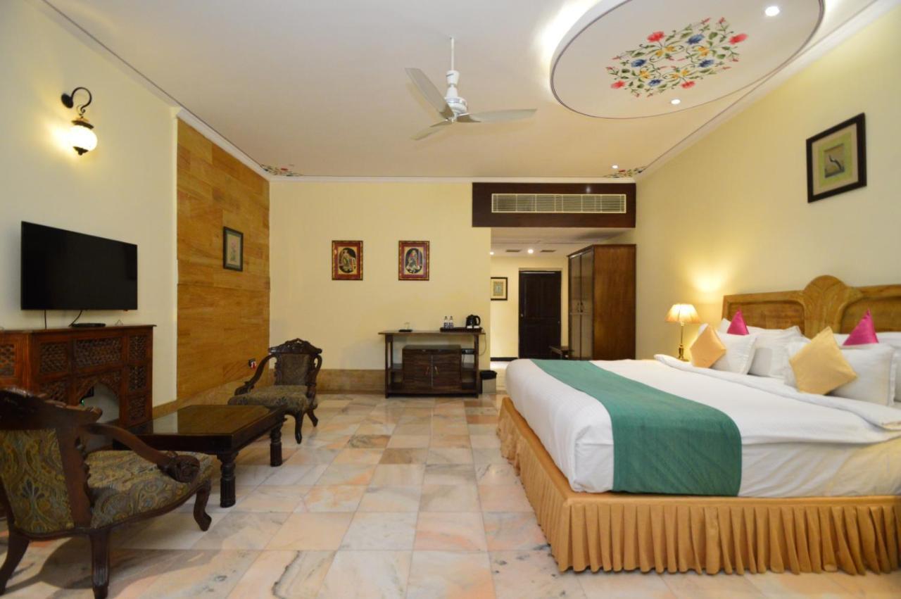 ทาไลบาห์ พาเลซ Hotel Amer ภายนอก รูปภาพ