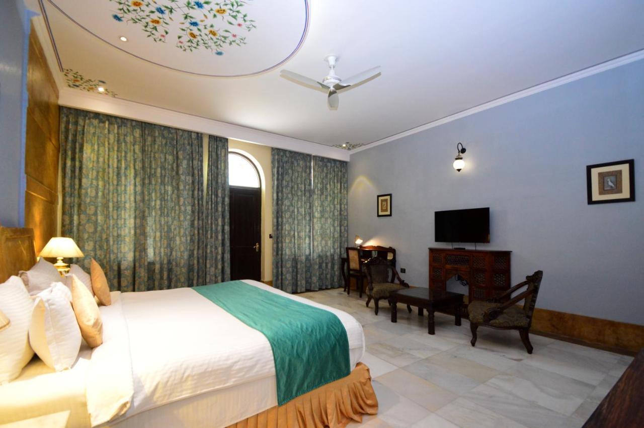 ทาไลบาห์ พาเลซ Hotel Amer ภายนอก รูปภาพ