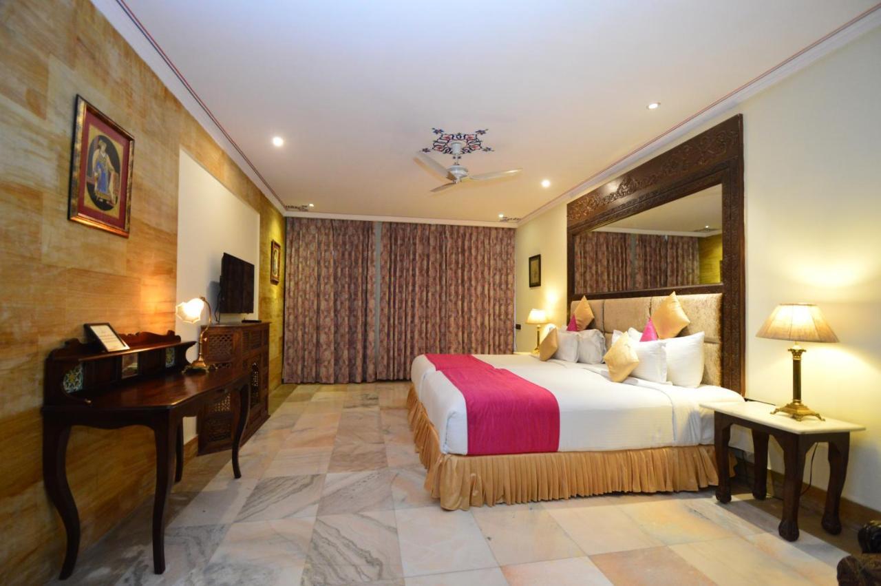 ทาไลบาห์ พาเลซ Hotel Amer ภายนอก รูปภาพ